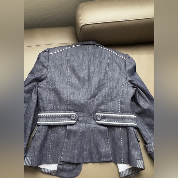 Jacket and pants suit in size 6, BEBE - Picture 7 of 16